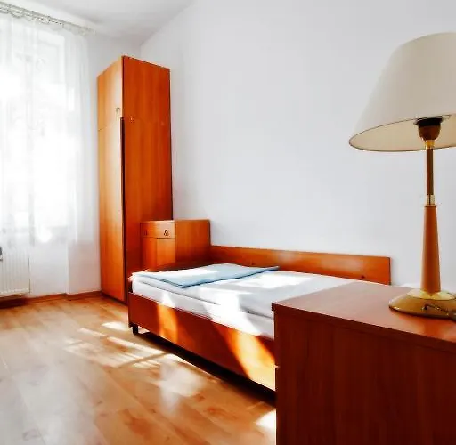 Ds Cztery Pory Roku Hostel